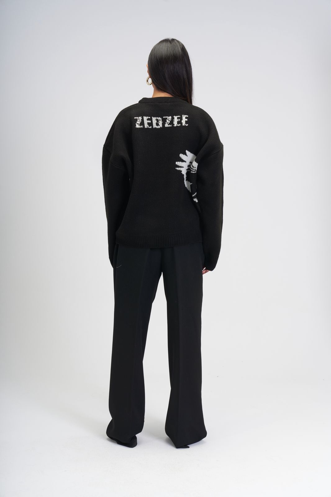 Beuty in Strength knit crewneck